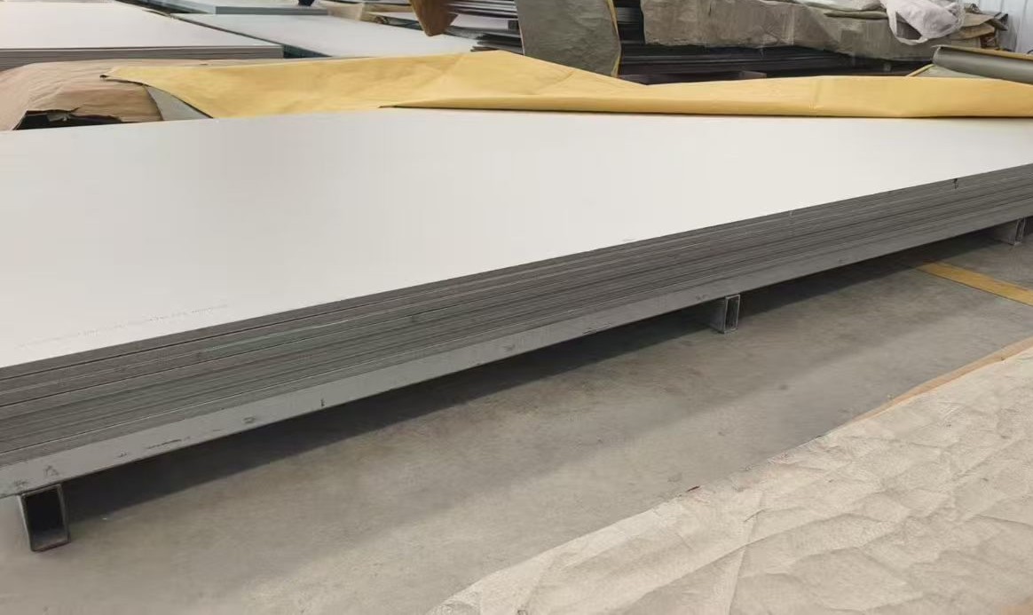 Inconel 600 vs 690: Why Nuclear Plants Prefer Inconel 690 Sheets